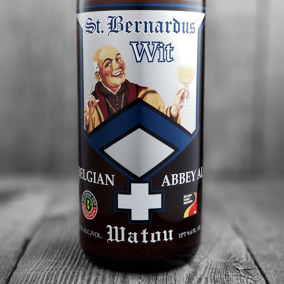 http://www.craftbeerkings.com/cdn/shop/products/st-bernardus-wit-750ml-bottle_1_3f28b495-707c-4f0b-ac97-37e9aaec76ba.jpg?v=1538407548